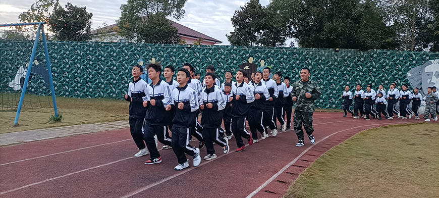 纠正青少年叛逆学校