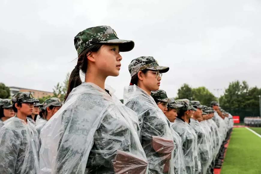一线叛逆学校军事管理学校