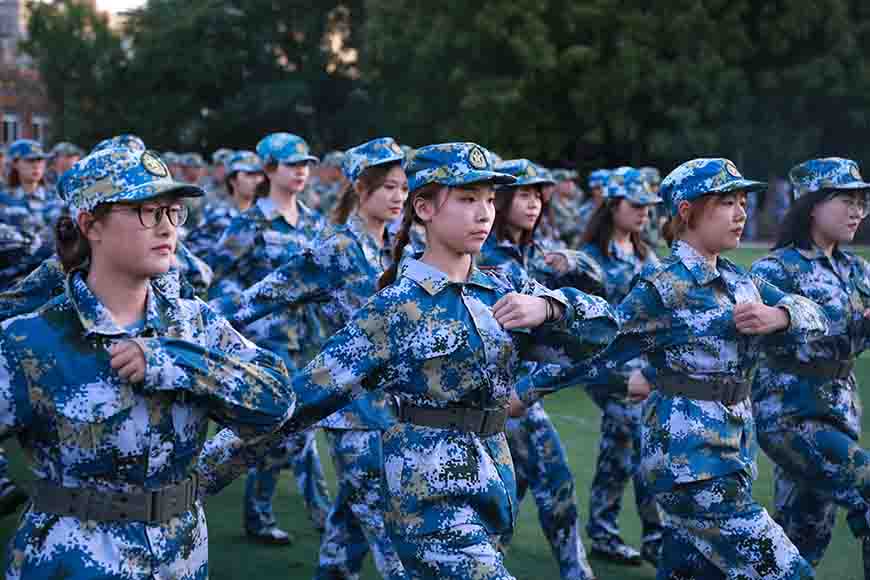 十堰叛逆青少年军事特训学校