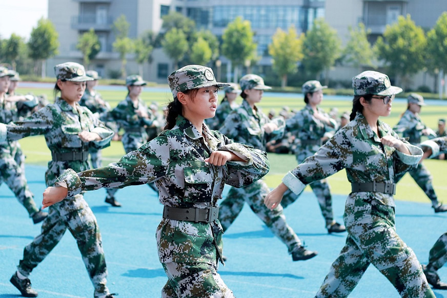 彭州学生教育学校综合榜